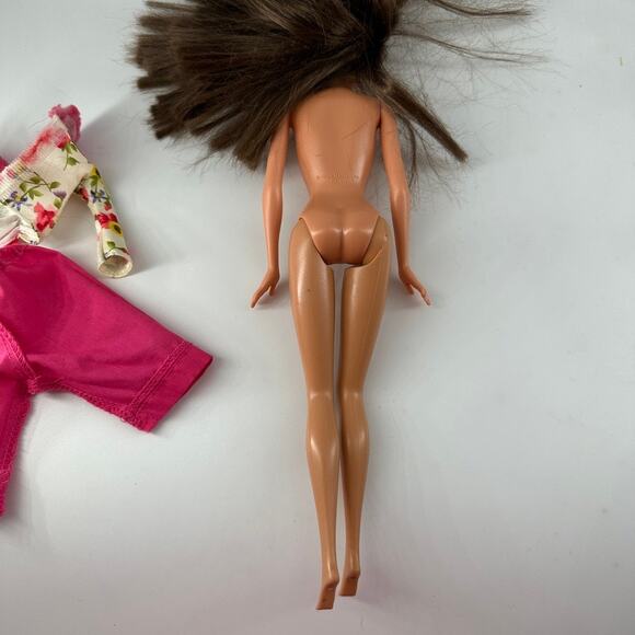 Vintage Mattel Barbie Brunette Doll Floral Top Pink Pants Outfit - Picture 10 of 10